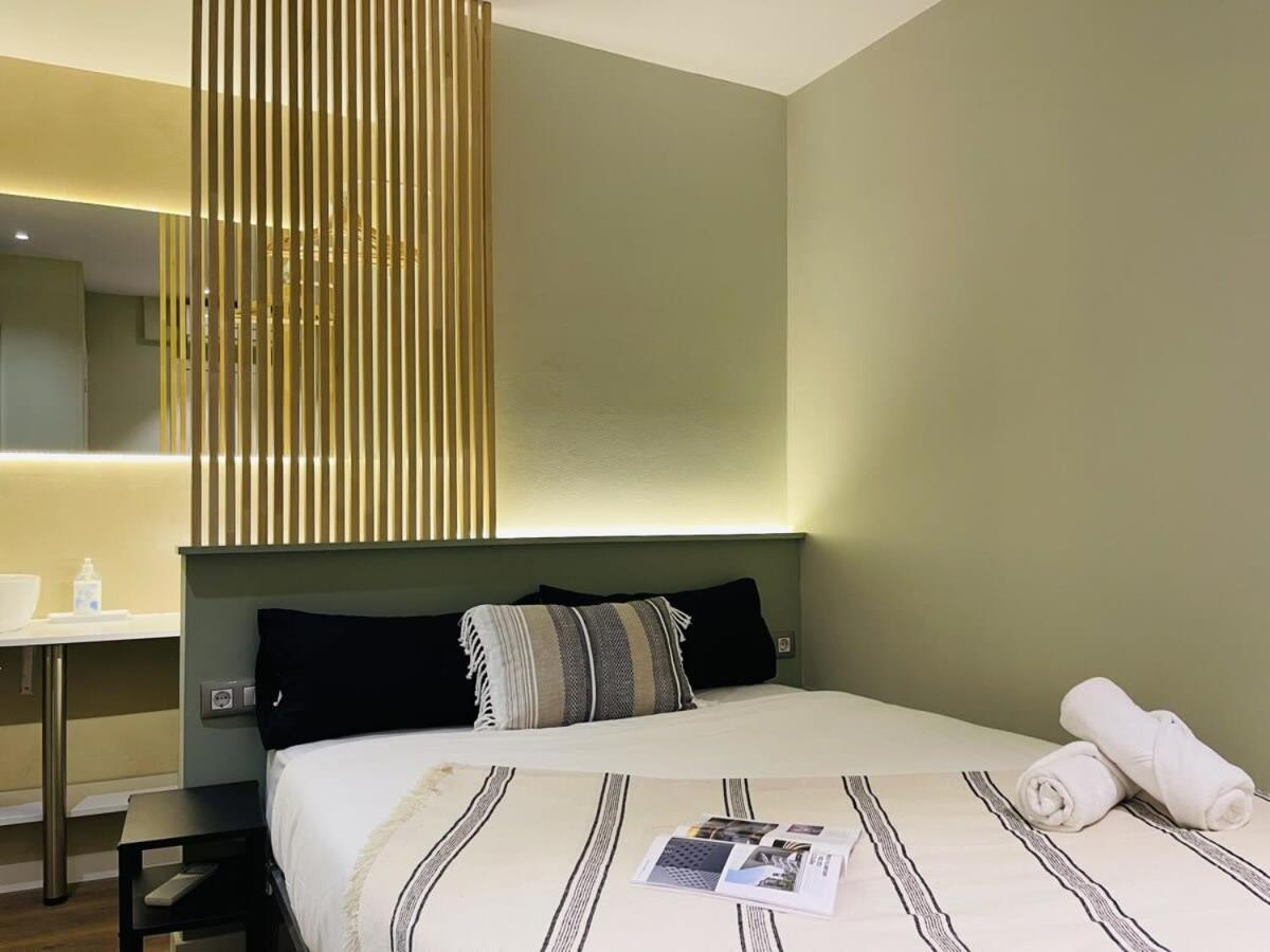 Plaza Catalunya Recently Renovated 5bd-4bth